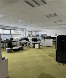 Polygon, 303 sq m