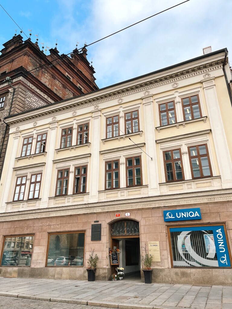 UNIQA Plzeň – náměstí Republiky 2